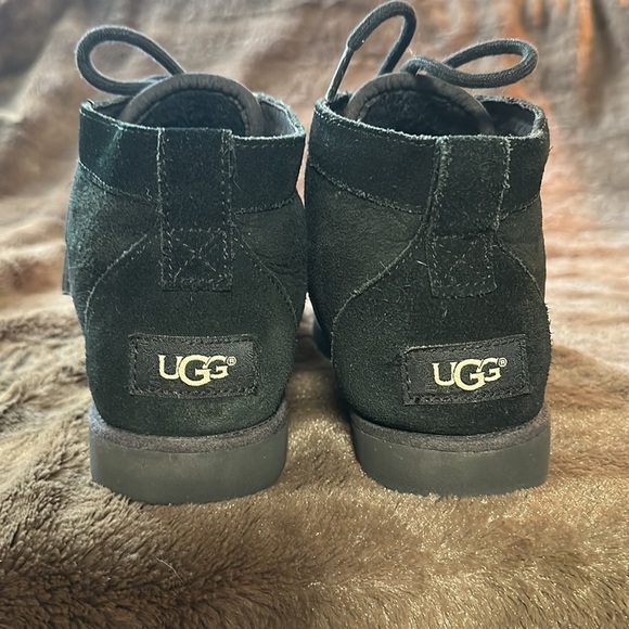 UGG Bethany Black Suede Chukka Boot Sz 7 - Picture 4 of 15